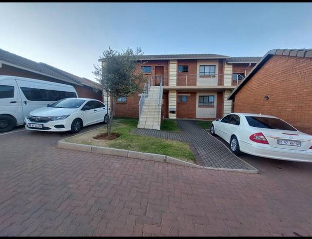 3 BEDROOM APARTMENT FOR SALE IN NOORDWYK